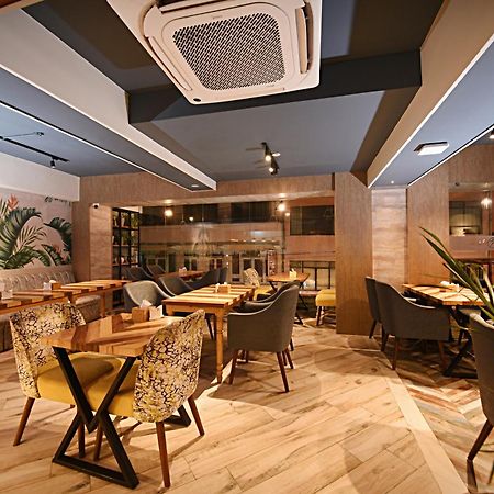 Daali Hotel & Apartment Катманду Екстериор снимка