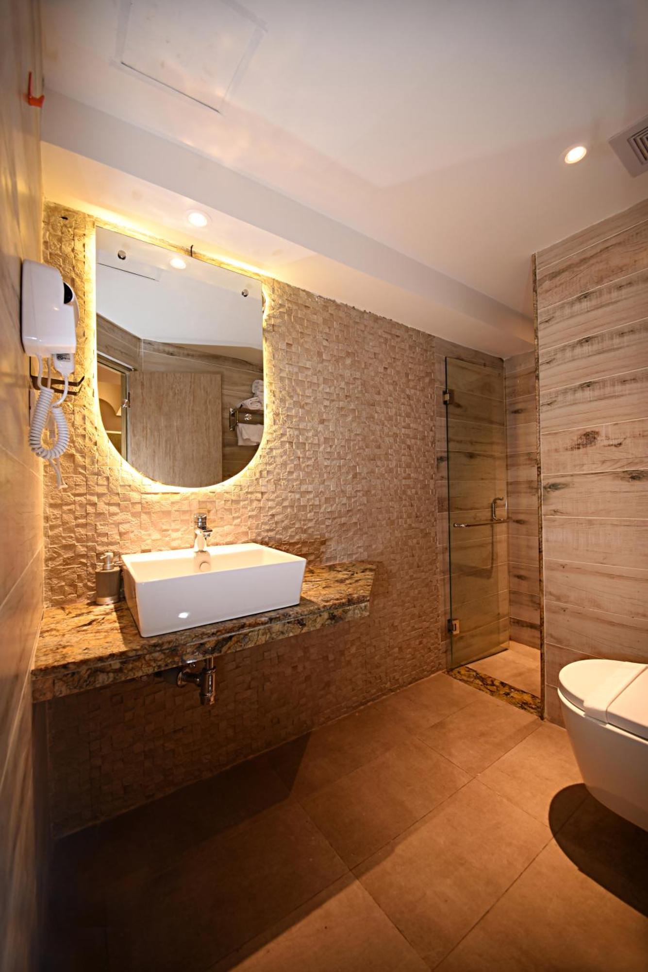 Daali Hotel & Apartment Катманду Екстериор снимка