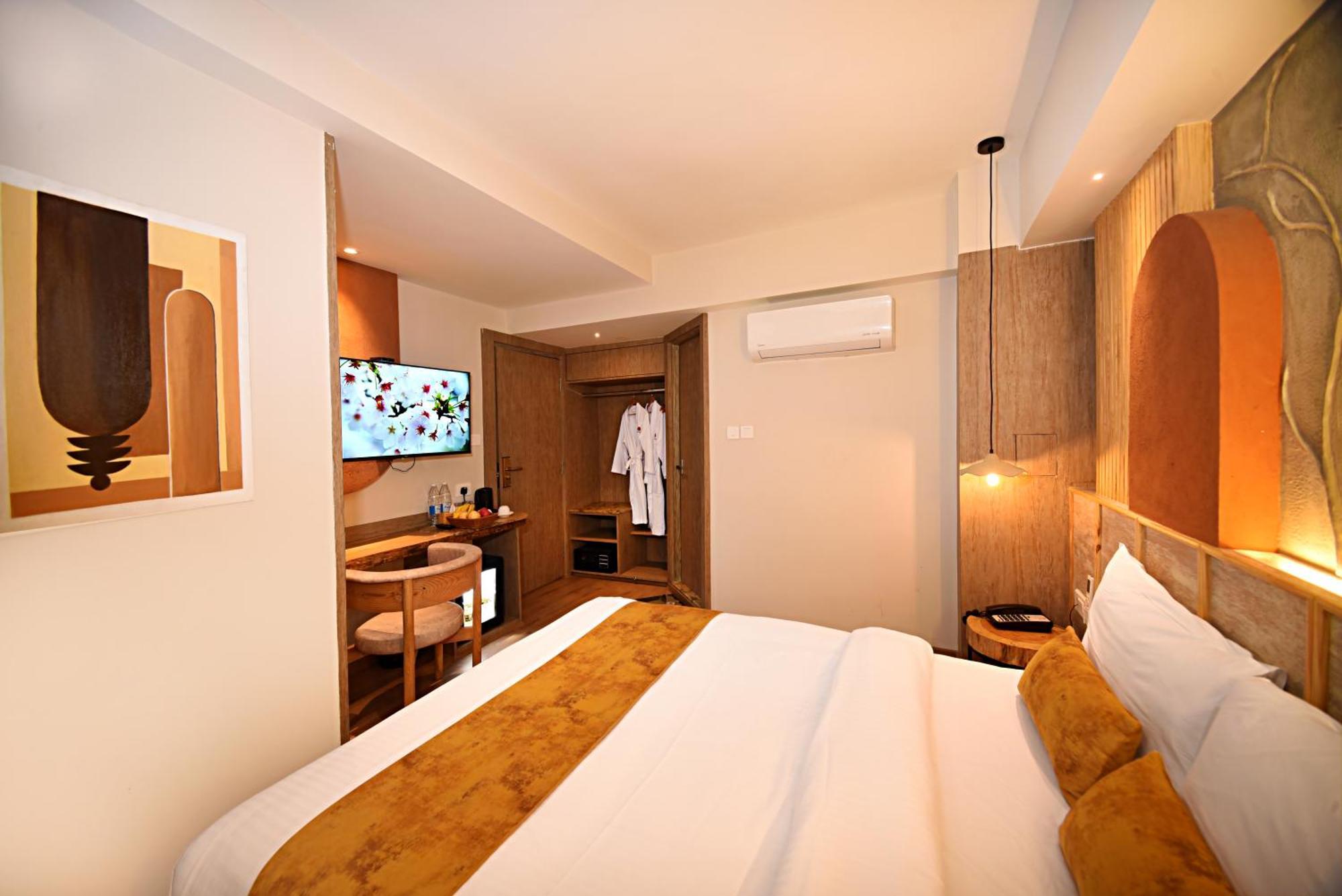 Daali Hotel & Apartment Катманду Екстериор снимка